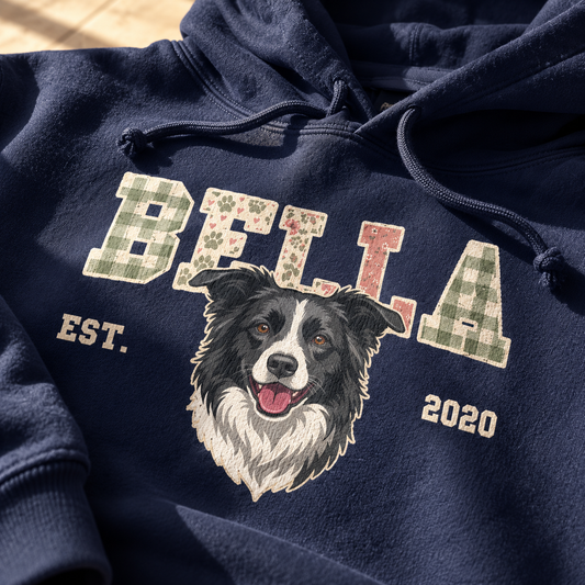 Personalisierter Hoodie mit deinem Hundebild und Patchwork Schrift